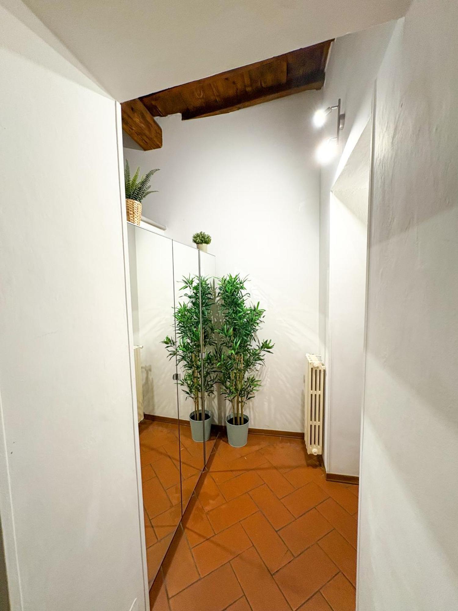 Vinegia N5 - Clemente & Settimo Apartments Firenze Bagian luar foto